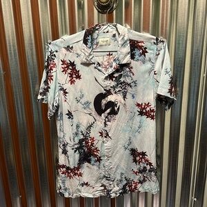 Seven diamonds button up